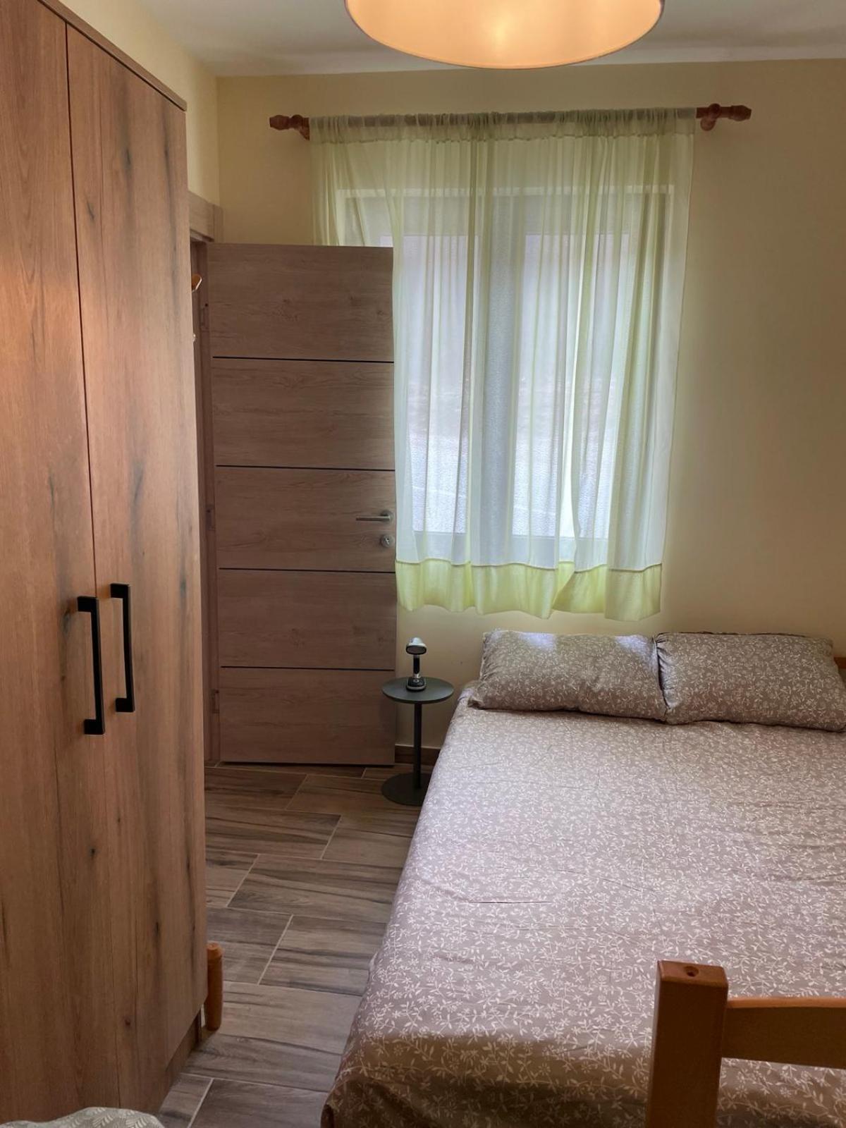Vuk, - Stara Planina Crni Vrh